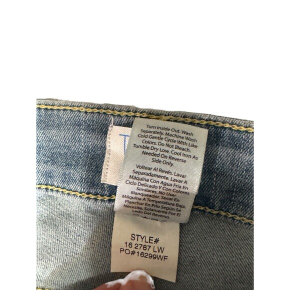 NEW! Time & True Raw Hem Distressed Mid Rise Bootcut Regular Size 18 Light Wash - Picture 9 of 12